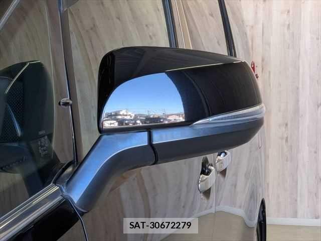 Toyota ALPHARD 2017-09 7214177-26