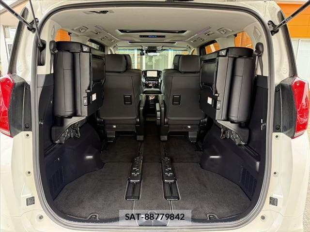 Toyota ALPHARD 2021-03 7214256-21