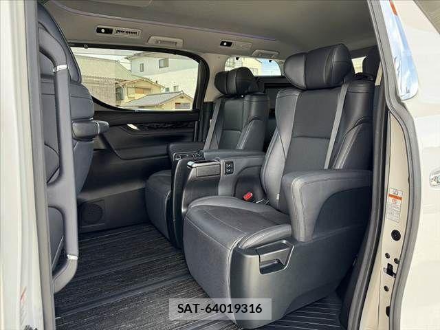 Toyota ALPHARD 2021-09 7214298-18