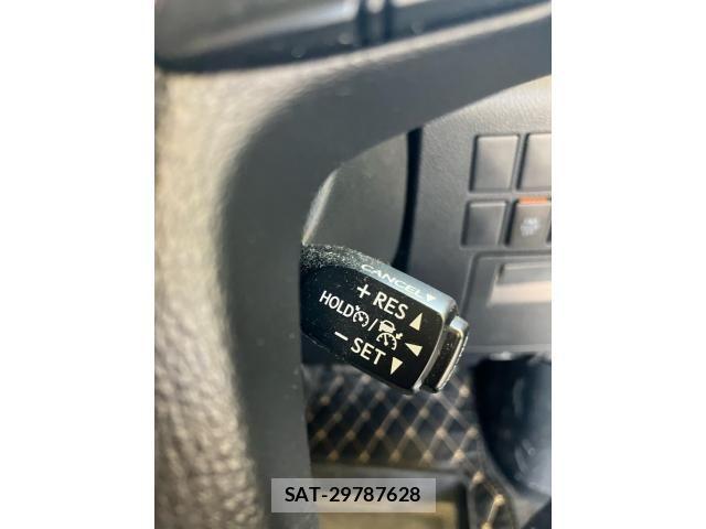 Toyota ALPHARD 2021-07 7214285-20
