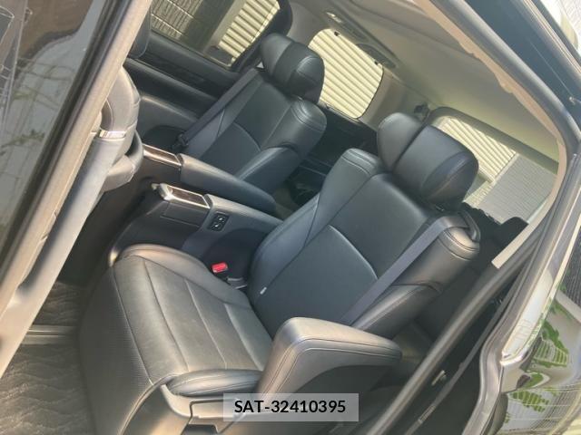 Toyota ALPHARD 2021-08 7214286-13