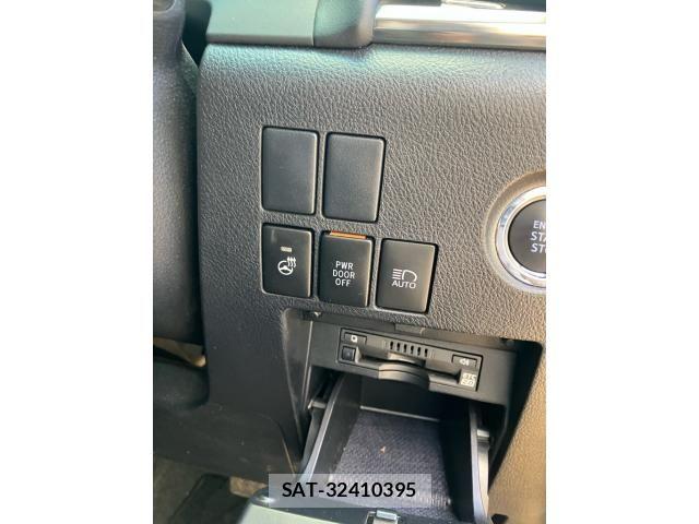 Toyota ALPHARD 2021-08 7214286-20