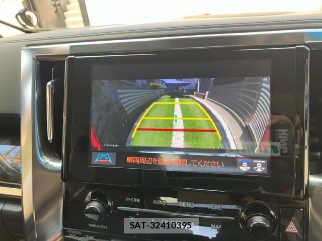 Toyota ALPHARD 2021-08 7214286-24