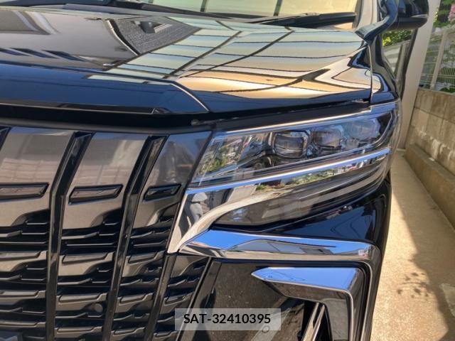 Toyota ALPHARD 2021-08 7214286-3