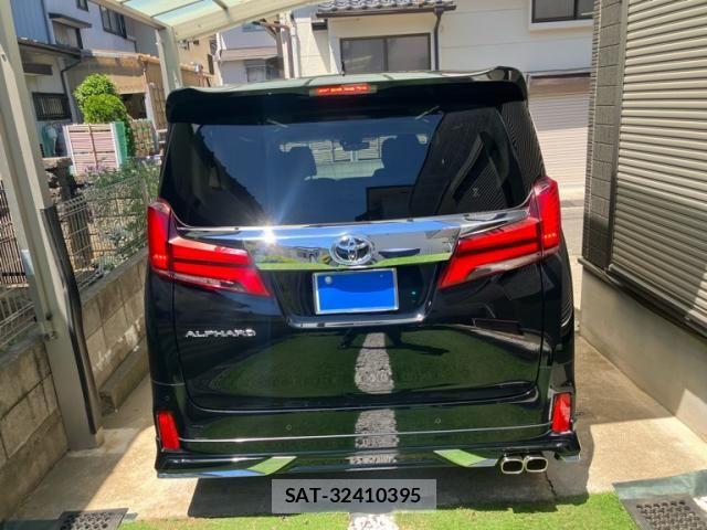 Toyota ALPHARD 2021-08 7214286-4