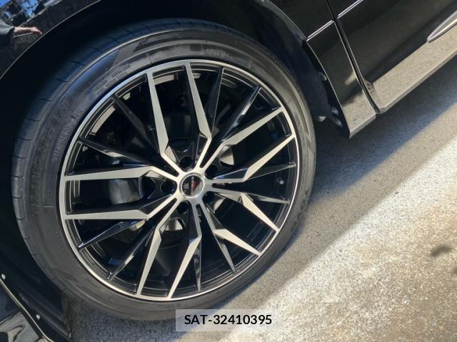 Toyota ALPHARD 2021-08 7214286-8