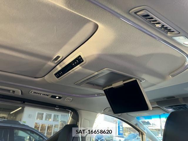Toyota ALPHARD 2022-03 7214307-14
