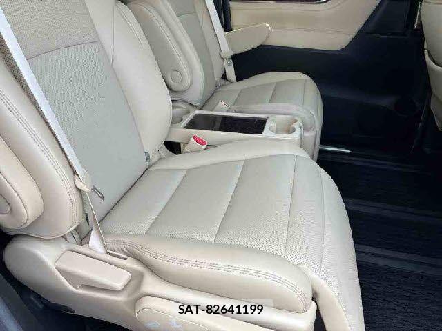 Toyota ALPHARD 2020-02 7214228-2