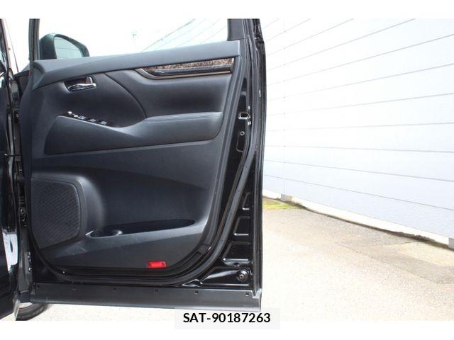 Toyota ALPHARD 2021-05 7214275-14