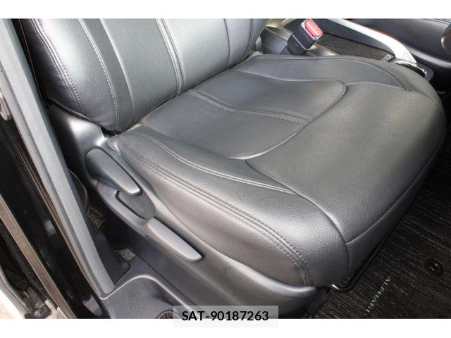 Toyota ALPHARD 2021-05 7214275-15