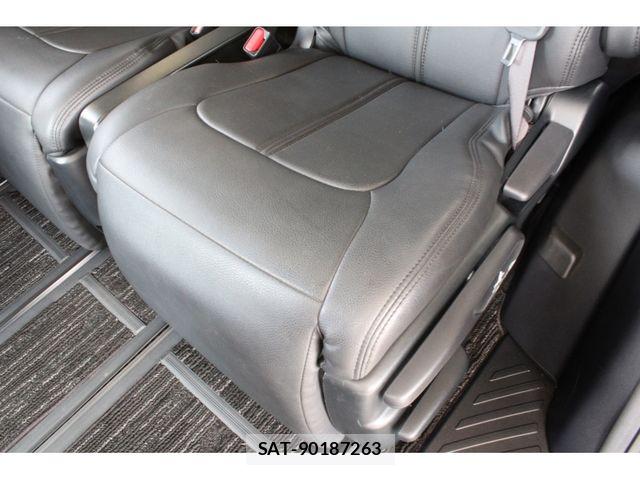 Toyota ALPHARD 2021-05 7214275-16