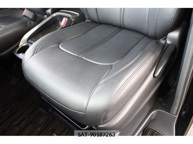 Toyota ALPHARD 2021-05 7214275-18