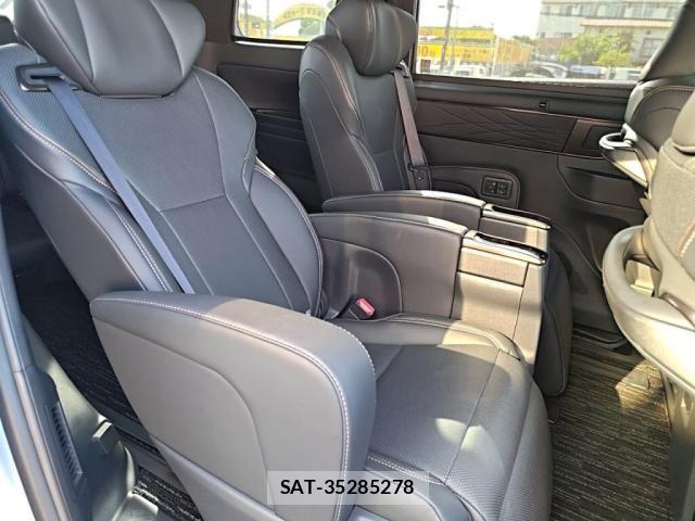 Toyota ALPHARD 2025-05 7214353-20