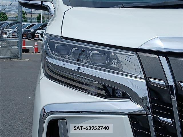 Toyota ALPHARD 2018-11 7214205-11