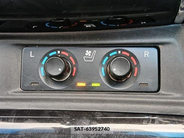 Toyota ALPHARD 2018-11 7214205-5
