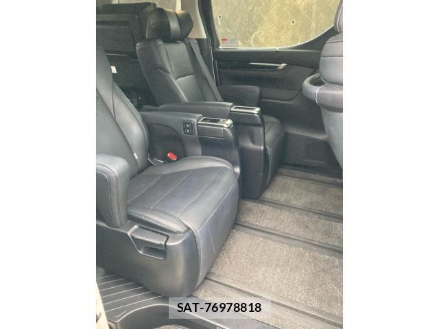 Toyota ALPHARD 2019-07 7249711-9