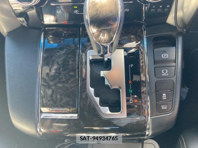 Toyota ALPHARD 2023-03 7249724-23