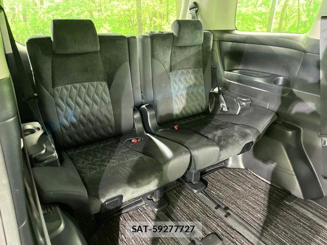 Toyota ALPHARD 2019-10 7249722-9