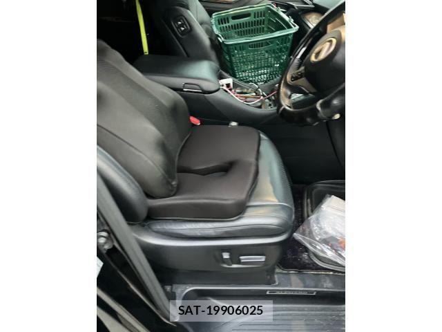 Toyota ALPHARD 2015-09 7249723-16