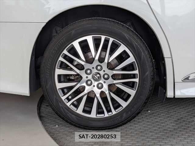 Toyota ALPHARD 2017-02 7249599-29