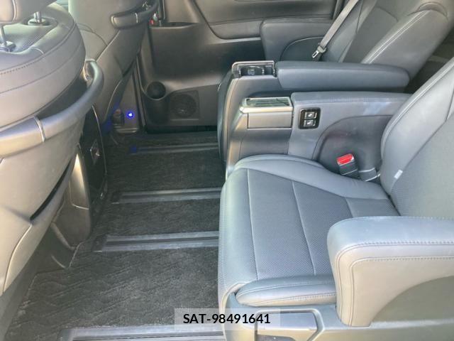 Toyota ALPHARD 2021-10 7249676-7