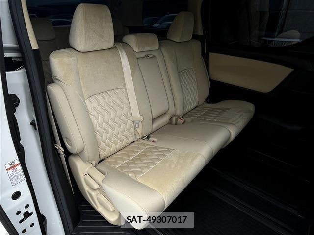 Toyota ALPHARD 2019-08 7271435-15