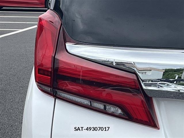 Toyota ALPHARD 2019-08 7271435-28