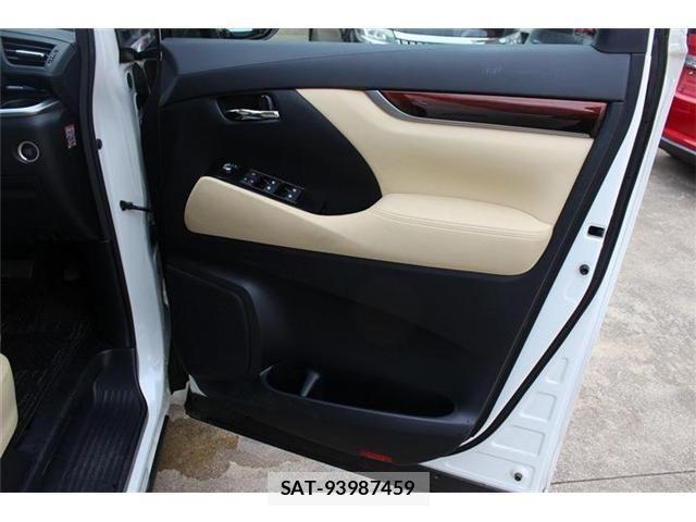 Toyota ALPHARD 2016-03 7271443-28