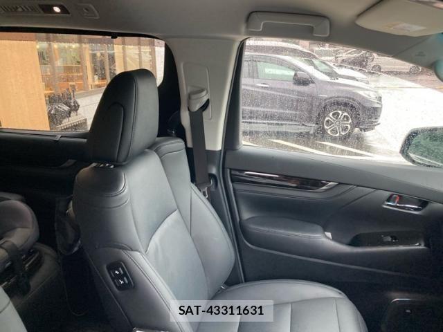 Toyota ALPHARD 2021-08 7271421-11