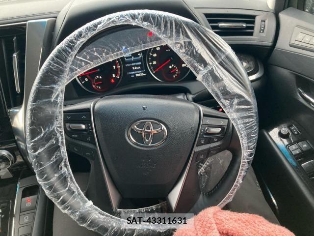 Toyota ALPHARD 2021-08 7271421-13