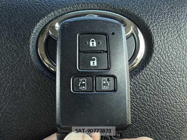 Toyota ALPHARD 2015-09 7271439-22