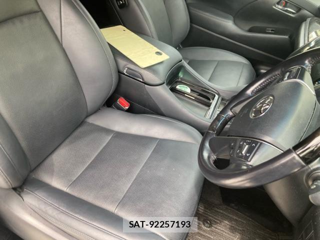 Toyota ALPHARD 2021-12 7271422-13