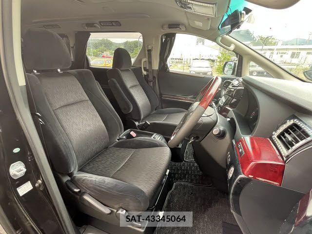 Toyota ALPHARD 2009-07 7271442-3