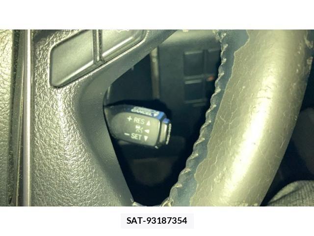 Toyota ALPHARD 2017-09 7271437-6