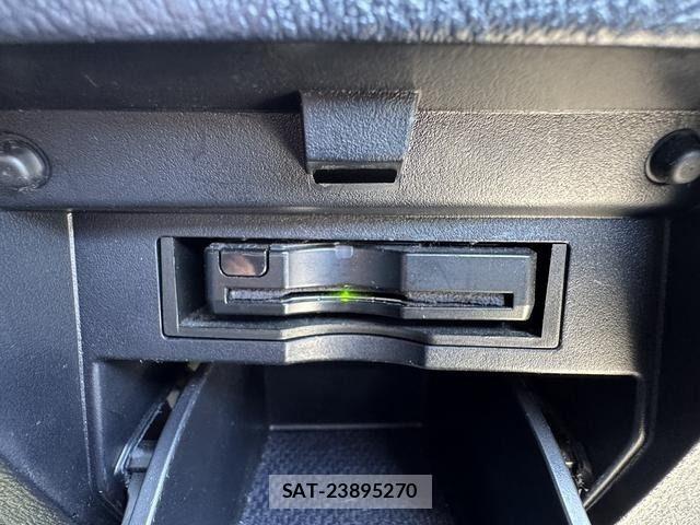 Toyota ALPHARD 2019-09 7271433-23