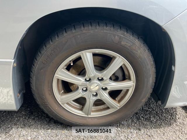 Toyota ALPHARD 2011-12 7271447-9