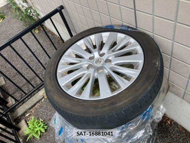 Toyota ALPHARD 2011-12 7271447-11