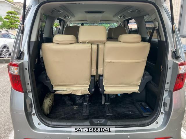 Toyota ALPHARD 2011-12 7271447-12