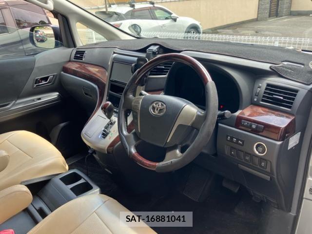 Toyota ALPHARD 2011-12 7271447-16
