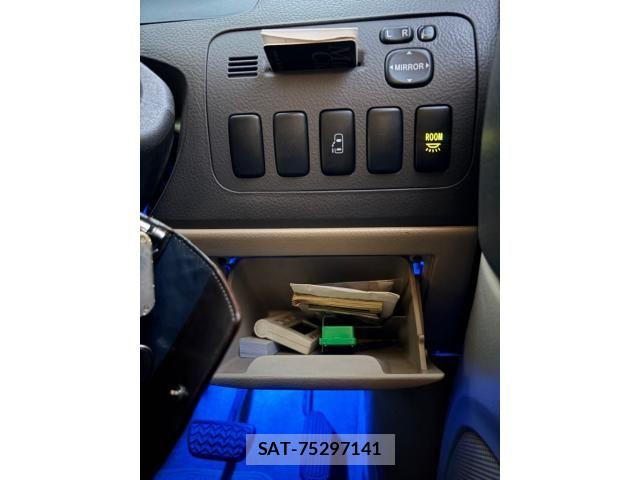 Toyota ALPHARD 2004-06 7271449-18
