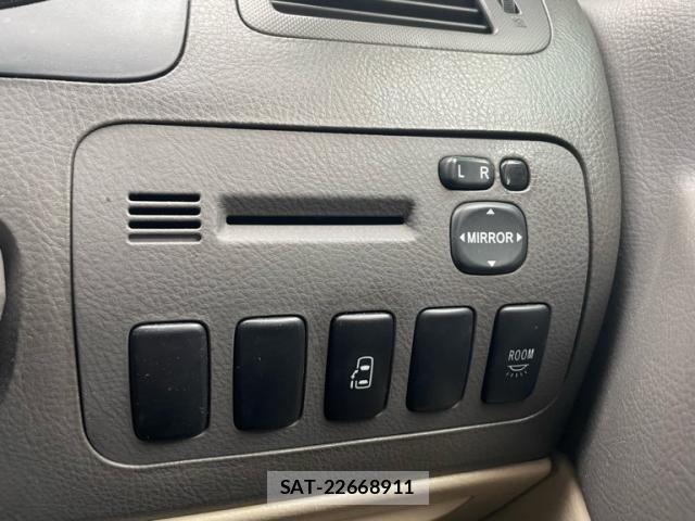 Toyota ALPHARD 2005-02 7325427-13