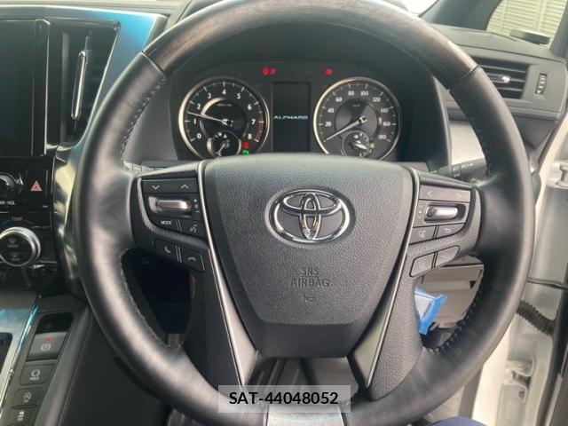 Toyota ALPHARD 2019-04 7325393-15