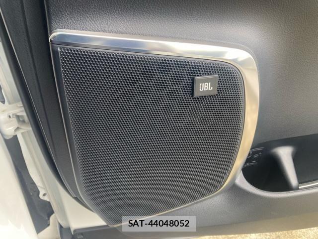 Toyota ALPHARD 2019-04 7325393-17