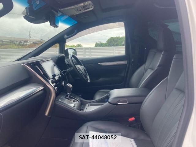 Toyota ALPHARD 2019-04 7325393-8