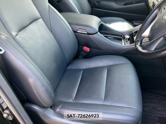 Toyota ALPHARD 2021-04 7325397-14