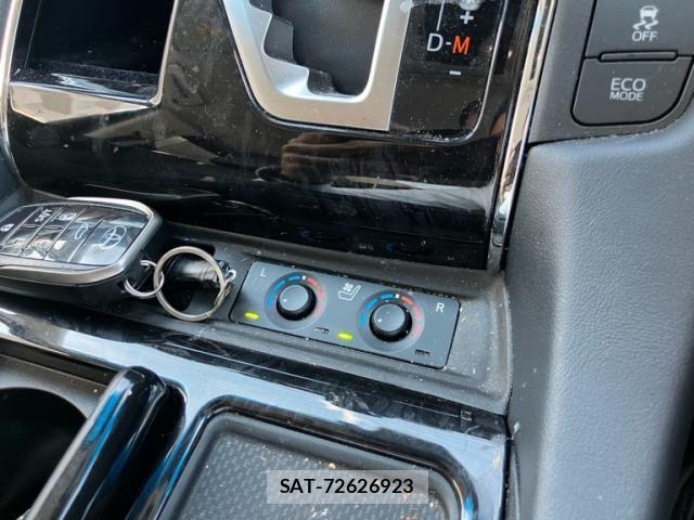 Toyota ALPHARD 2021-04 7325397-23