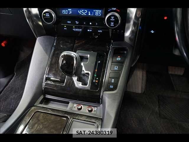 Toyota ALPHARD 2016-11 7325407-11
