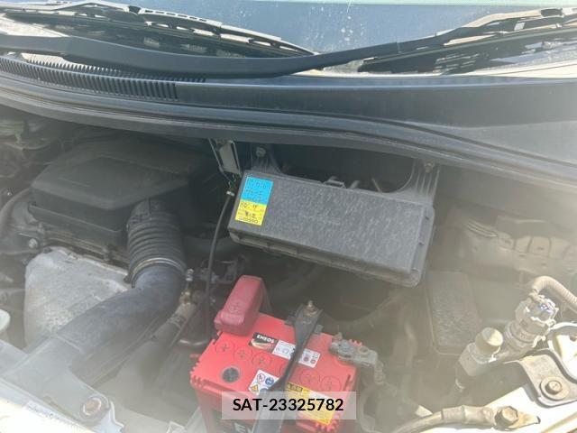 Toyota ALPHARD 2004-02 7325426-10