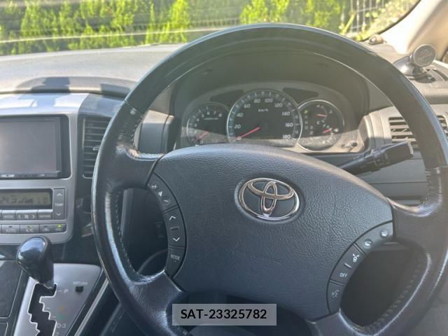 Toyota ALPHARD 2004-02 7325426-17