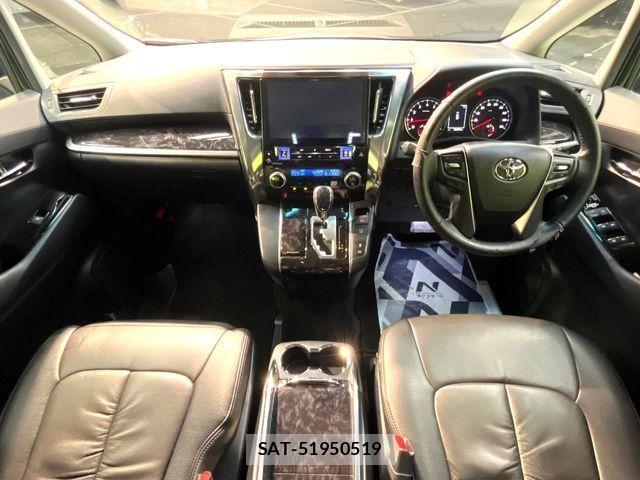 Toyota ALPHARD 2018-10 7325404-1